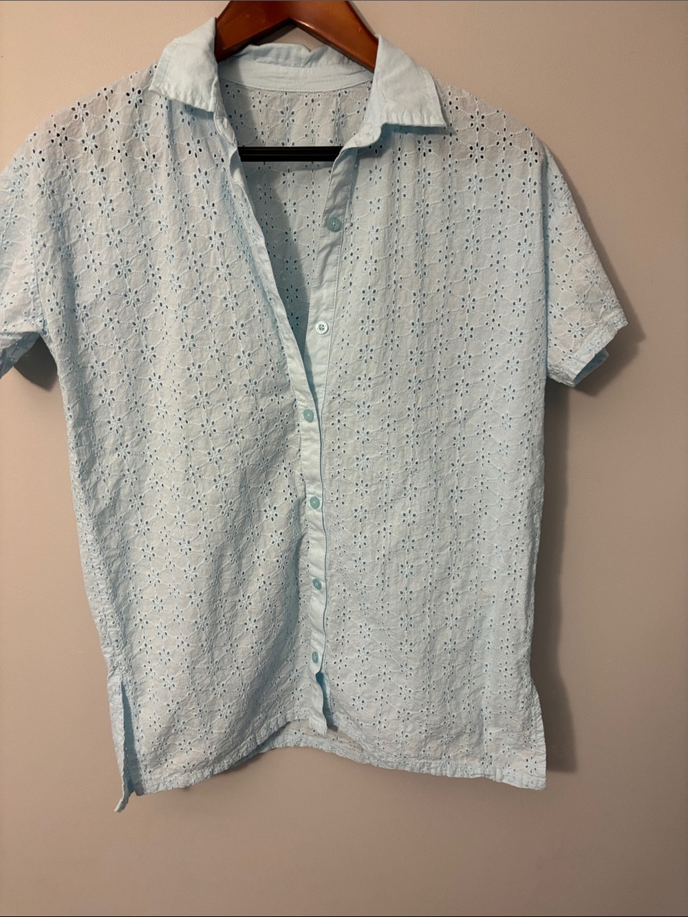 💯 COTTON Light Blue Eyelet Button-Down Shirt